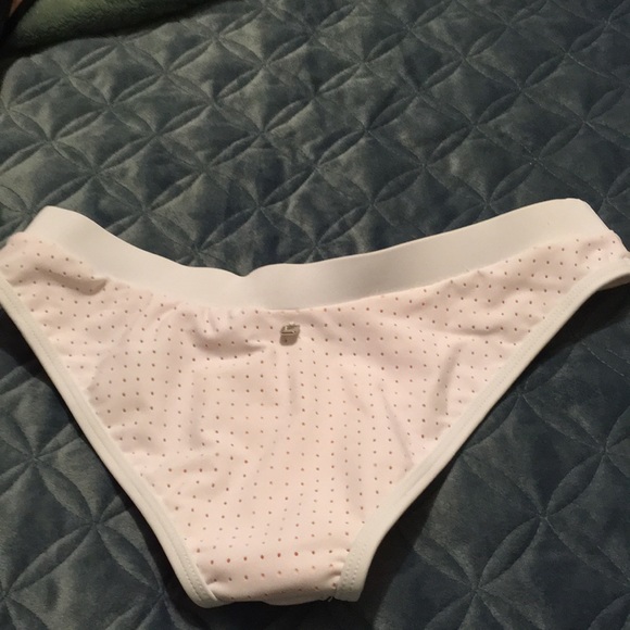 Fabletics Valentina bikini bottom - Picture 3 of 5